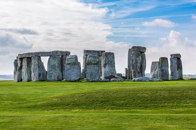 Stonehenge and Salisbury Cathedral Private Tour from Southampton - Key Points Worth Knowing Before You Go