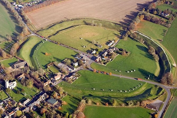 Stonehenge and The Stone Circles of Avebury Day Trip from London - Timing, pace, and what to pack for a 10-hour stone day