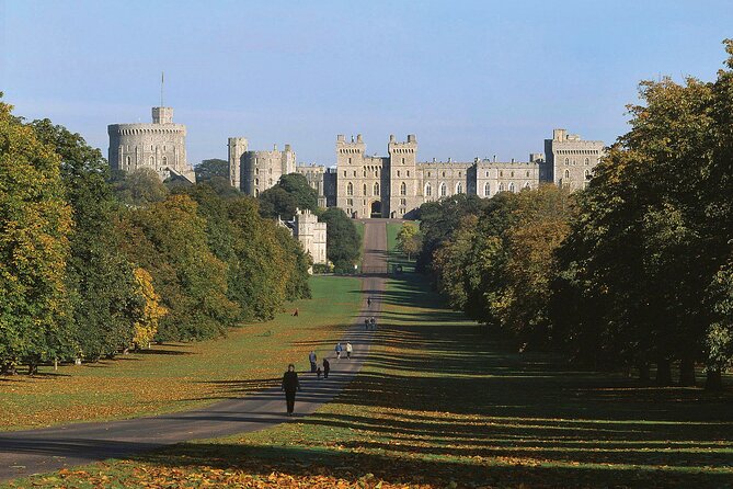 Stonehenge and Windsor from London - How the day pacing really feels: long ride, clear structure