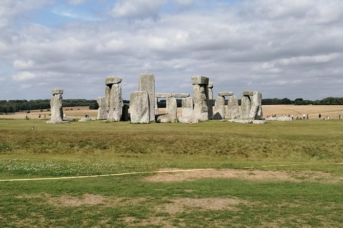 Stonehenge & Bath Private Day Tour from London - Private pickup from central London that saves your energy
