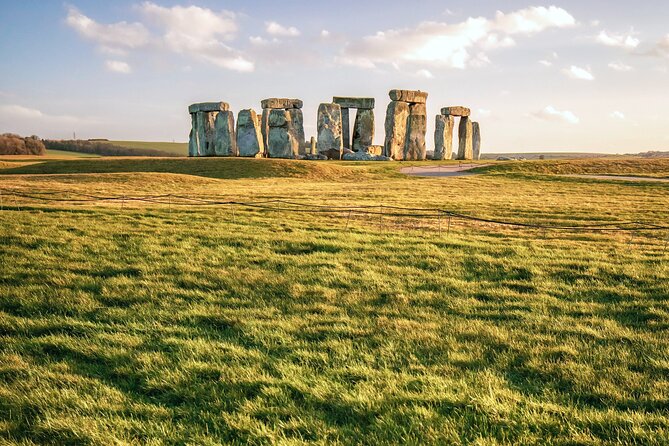 Stonehenge Private Immersive Audio Guide - Stop 1: The Stonehenge entrance, where the story starts