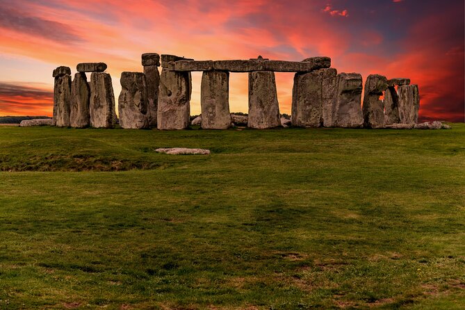 Stonehenge Private Immersive Audio Guide - 1 hour, three stops, and a GPS-backed walk