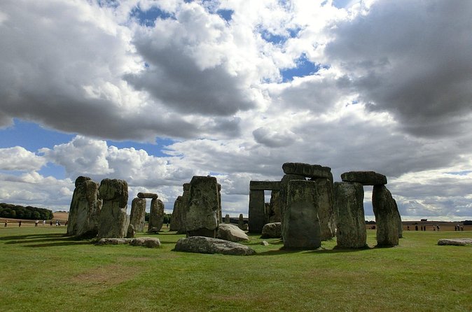 Stonehenge Tour from Southampton to London - Stonehenge Stop: How to Use Your 2 Hours Well