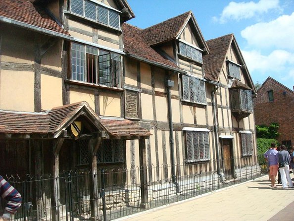 Stratford-Upon-Avon Audio Walking Tour: Shakespeare's Life - Key Things to Know Before You Go