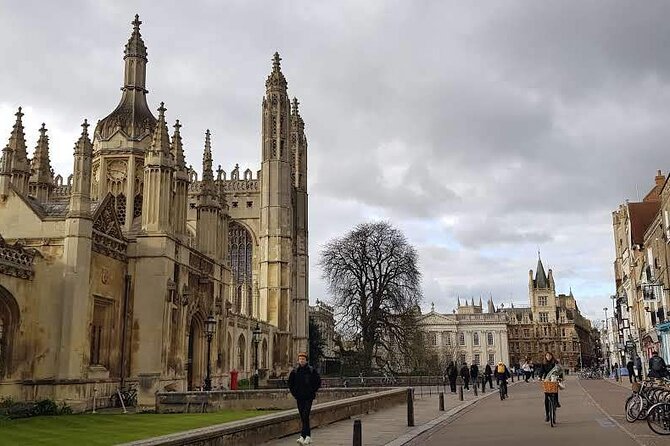 Tangential Cambridge: Group Walking Tour of Sights and Highlights - Mathematical Bridge and River Cam Stories You Can Actually Use