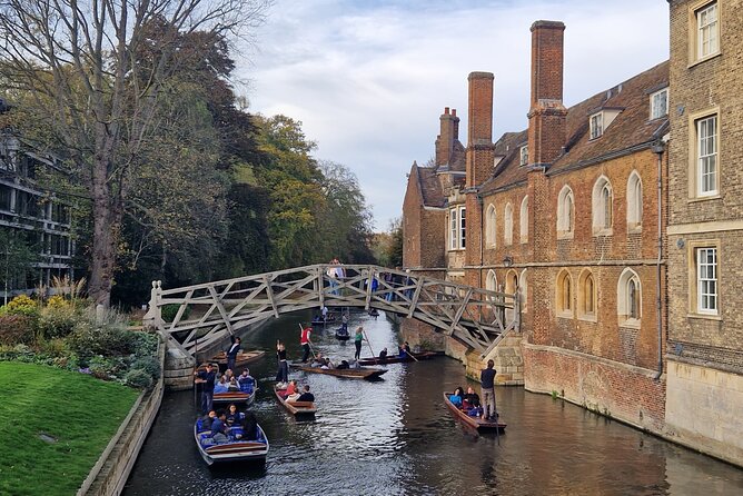 Tangential Cambridge: Private Walking Tour of Cambridge - King’s Parade: big college exteriors and why the area feels special