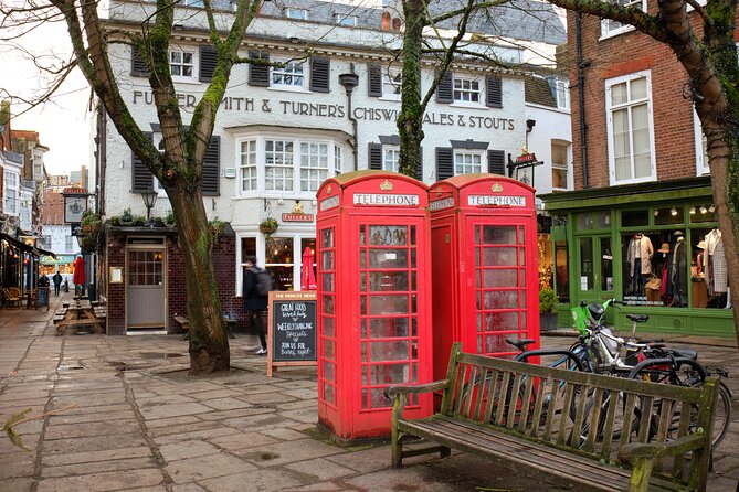Ted Lasso and Richmond Walking Tours - Scene matching that actually helps your memory