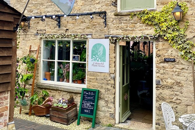 Terrarium Making Experience in Cirencester - How the 30-minute make-your-own session really works