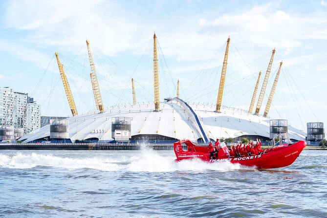 Thames High-Speed Zone Speedboat in London - A fast Thames ride that feels more like a stunt show