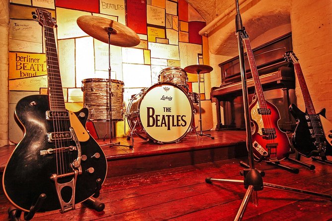 The Beatles & Liverpool Magical Mystery Tour from London - London train to Liverpool: why the early start matters