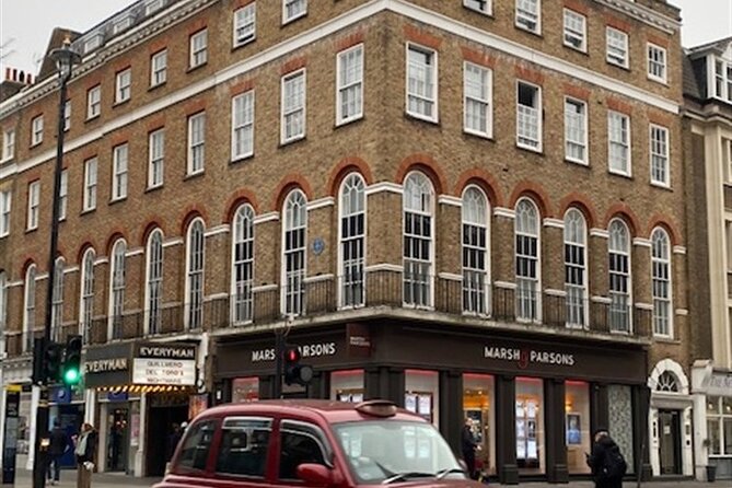 The Beatles London walking tour. From Abbey Road to the Roof Top - Abbey Road Studios: where you get hands-on time