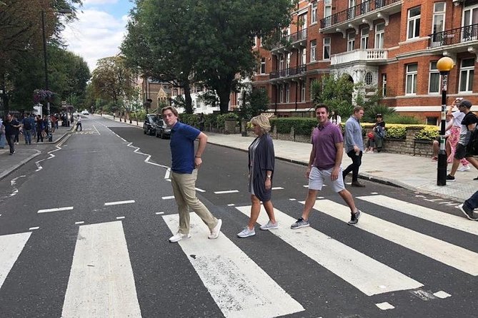 The Beatles Magical History Black Taxi Tour London - Stop 1: Abbey Road Studios, the zebra crossing, and the quick photo checklist