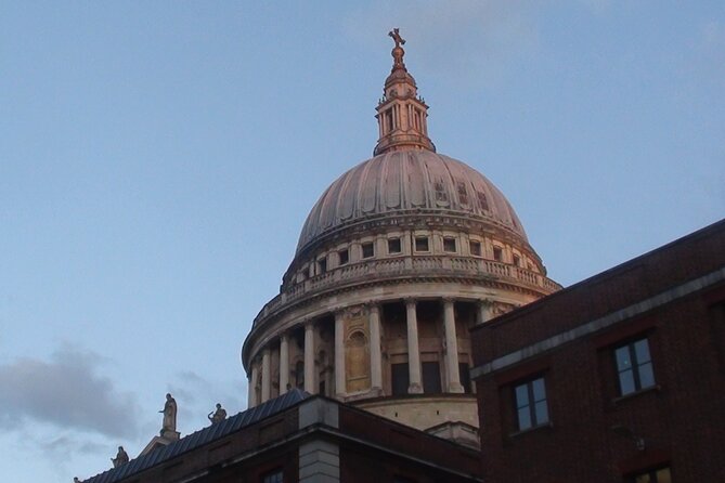 The Fading Light London Ghost Walk - Meeting at 150 Cheapside, and Why the Route Feels Manageable