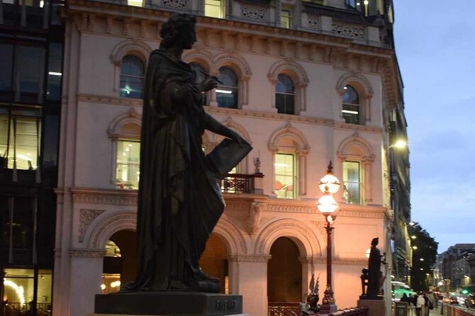The Haunted Pubs of Old London: Small Group Tour - Charterhouse Square and the Black Death’s after-effects