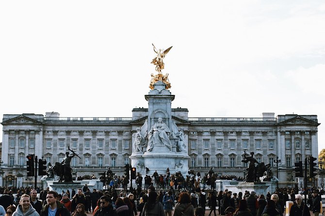 The History of London City Center Exclusive Guided Walking Tour - Price, tour style, and why $59.28 can be a good deal
