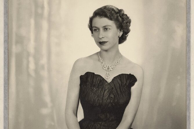 The Kings Gallery - Queen Elizabeth II: Her Life in Style - Should you book this Queen Elizabeth II exhibition at the King’s Gallery?