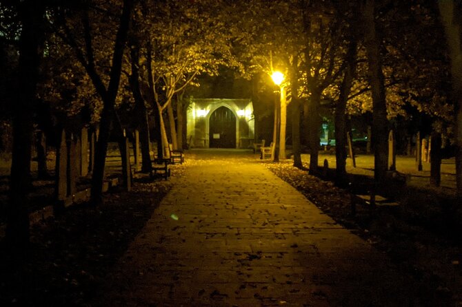 The Sinister Side of Shakespeare's Stratford Walking Tour - Why this Stratford ghost tour feels different from a standard walk