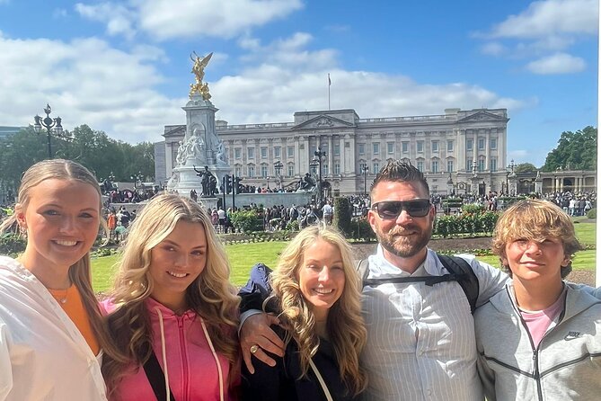 The Ultimate 6-hour Private Tour of London in an Iconic Black Cab - A black cab tour that actually feels like London