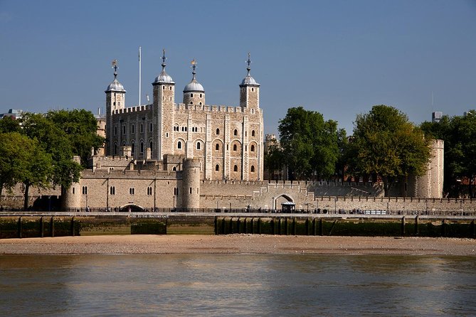 Tower of London and Crown Jewels Exhibition Ticket - Prison history and the Tower’s strange side