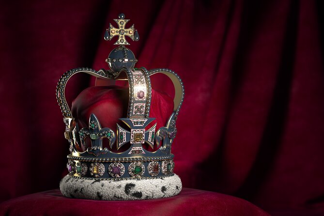 Tower of London: Crown Jewels & Beefeater Opening Ceremony - White Tower, Inner Ward, and Outer Ward Views