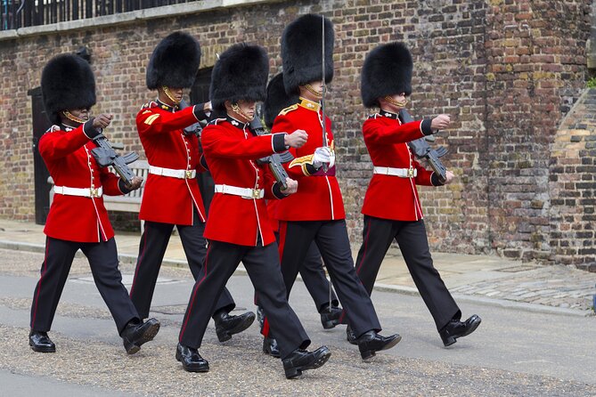 Tower of London: Crown Jewels & Beefeater Opening Ceremony - The Thames River Cruise and the End at Buckingham Palace