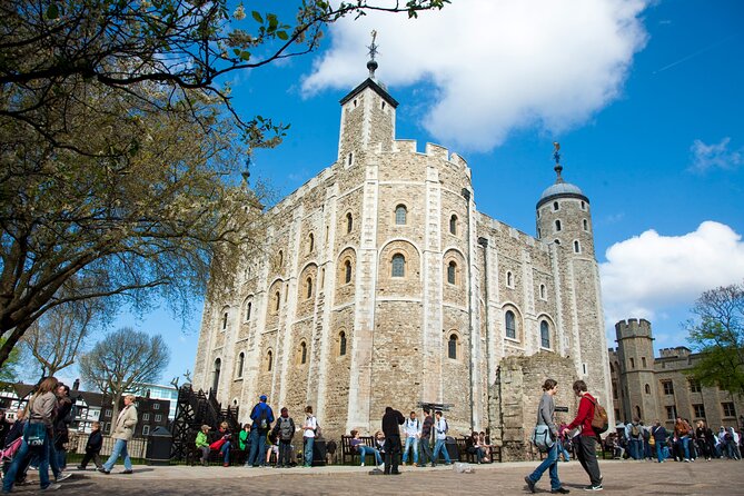 Tower of London & Crown Jewels Tour with Beefeater Meet & Greet - Logistics that affect your comfort: group size, shoes, and timing