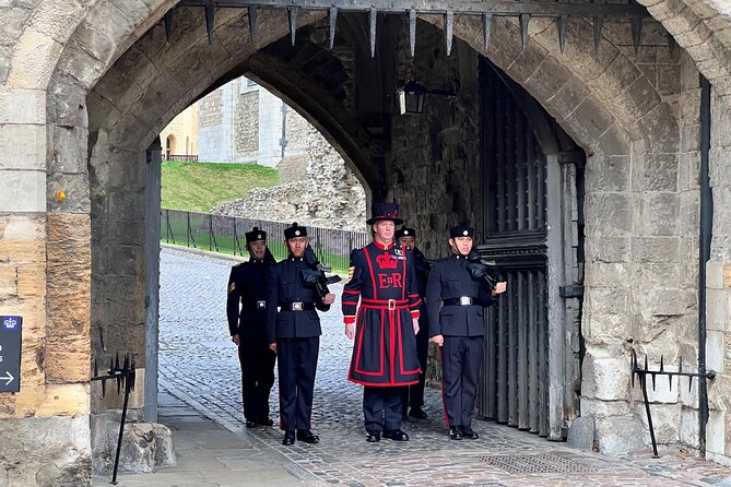 Tower of London Early Access, Opening Ceremony and Royal London - Whitehall Horse Guards Parade photo spot and royal residence area views