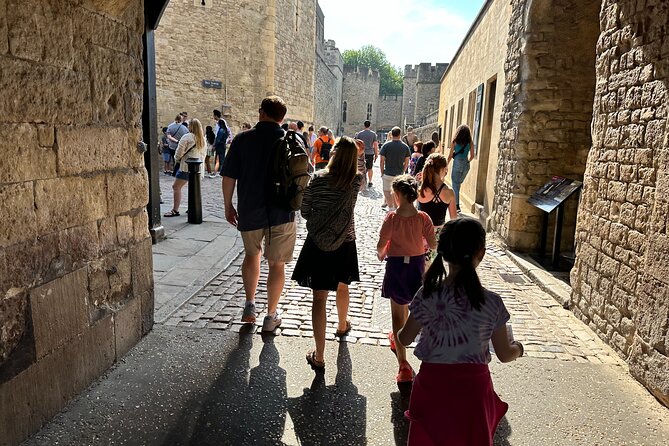 Tower of London for kids & families Private Guided Tour with pre-booked Tickets - Pre-Booked Tickets and Security Checks, What to Expect