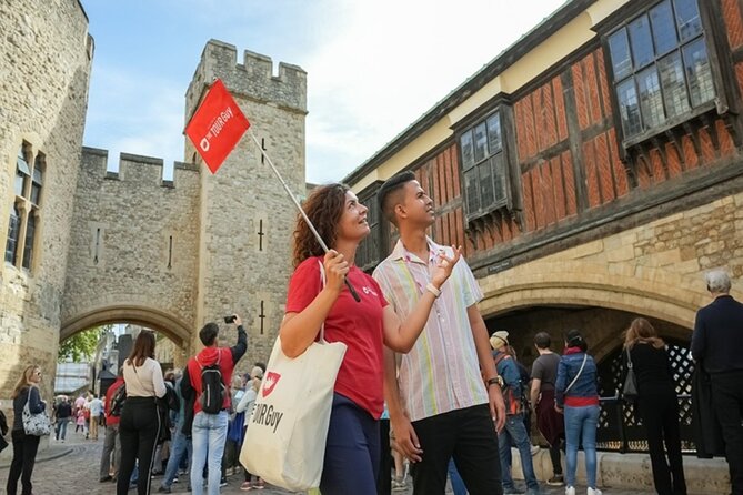 Tower of London Guided Tour with Beefeater Meet & Crown Jewels - Headsets, group size, and the comfort factor