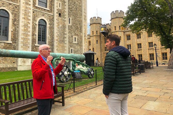 Tower of London: Opening Ceremony & Early Crown Jewels Access - Beefeaters: stories, photos, and guides who actually bring it to life