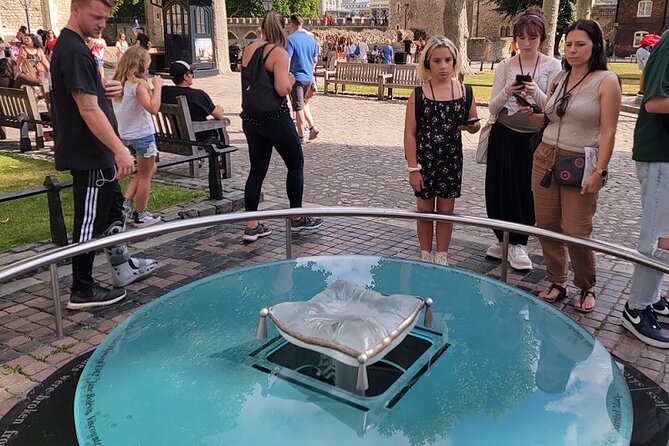Tower of London: Opening Ceremony & Early Crown Jewels Access - Who this tour suits best, and who should think twice