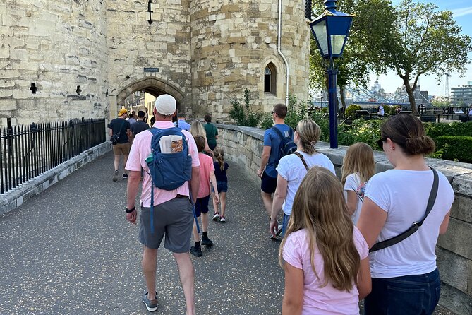 Tower of London Private Tour with Blue Badge Guide - Tower of London in 3 hours: what a private format actually changes