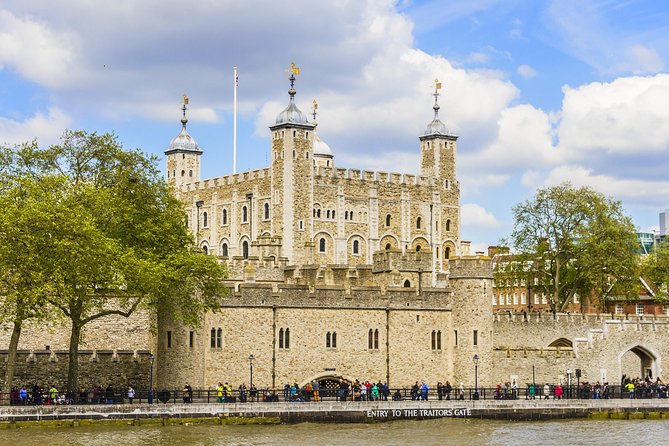 Tower of London with London Hop-On Hop-Off Tour and River Cruise - Who this tour suits best