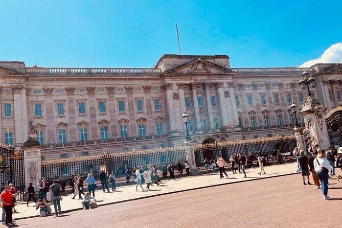 Transfer from Heathrow Airport to London or London to Heathrow - Who this transfer suits best (and who might want something else)