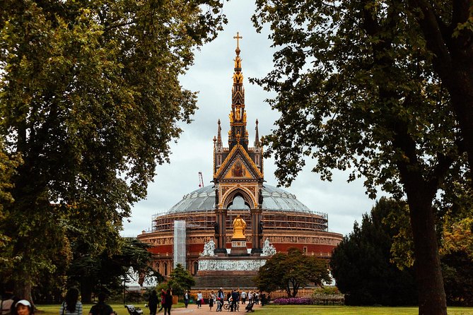 Treasures of London: The Royal Family Private Tour - What You Get for $137.80: Private Value Plus Tea or Wine
