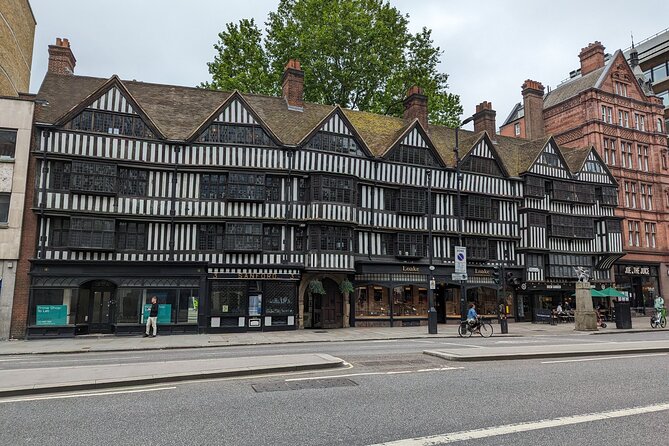 Turmoil, Templars & Oliver Twist London's Squalor and Splendour - Stop 1: Bow Street Museum and the Bow Street Runners