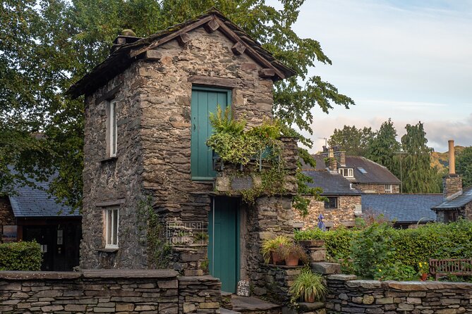 Ultimate Full-Day Lake District Tour: 10 Lakes, Amazing Scenery & Lake Cruise - Castlerigg Stone Circle and Kirkstone Pass: Big Views for Non-Hikers