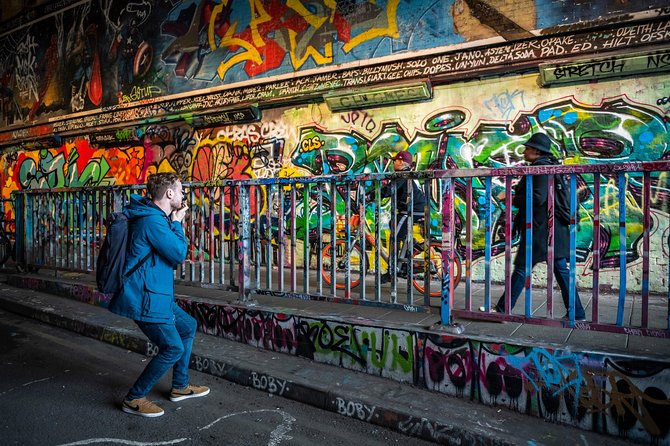 Ultimate introduction to photography in Central London - Leake Street Arches and Waterloo graffiti tunnels: texture, contrast, and focus choices