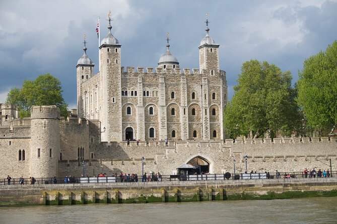 Ultimate Royal London: Tower of London & City of Westminster Tour - Tower of London: getting inside one of Britain’s biggest time machines