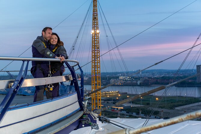 Up at The O2:Twilight Climb with Guided Tour with Panoramic Views - The photo and souvenir reality: don’t let extras crowd out the experience