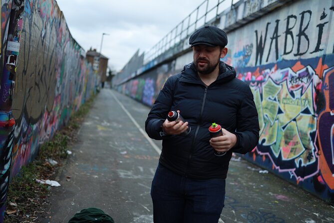 Urban Canvas: Exploring Shoreditch's Vibrant Street Art - Key highlights worth planning for