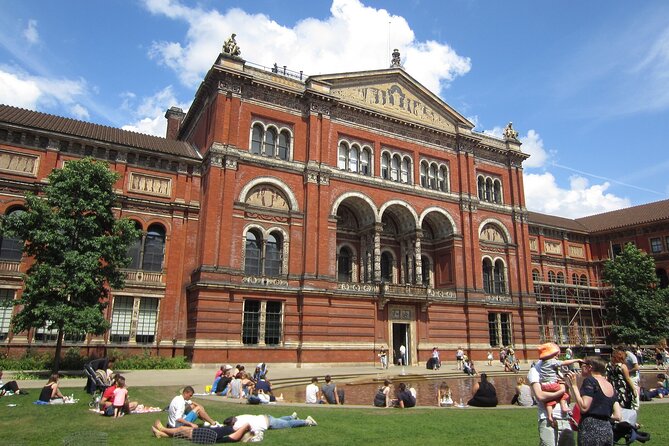 Victoria and Albert Museum Private Tour - The 2.5-hour highlights rhythm at the Victoria and Albert Museum