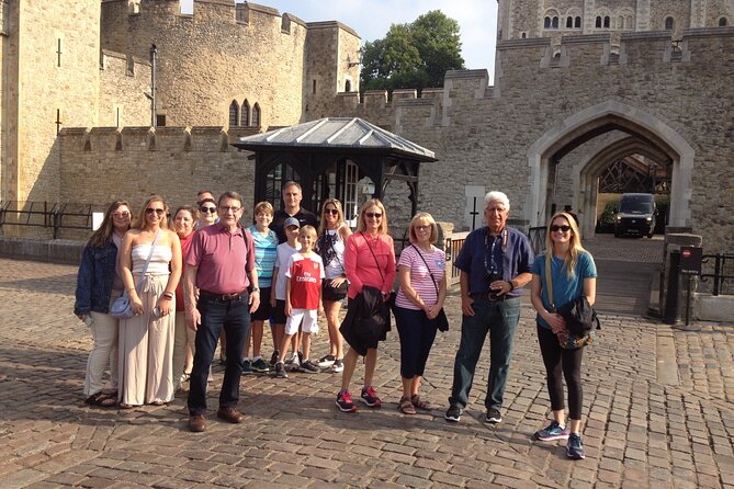 VIP Tower of London and Crown Jewels Tour with Private Beefeater Meet & Greet - Logistics That Actually Matter: Meeting, Walking, and End Points
