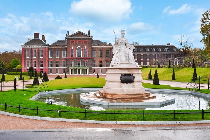 Visit Kensington Palace & 3 Hour Westminster Walking Tour - Buckingham Palace and Green Park: the Changing of the Guard viewing moment