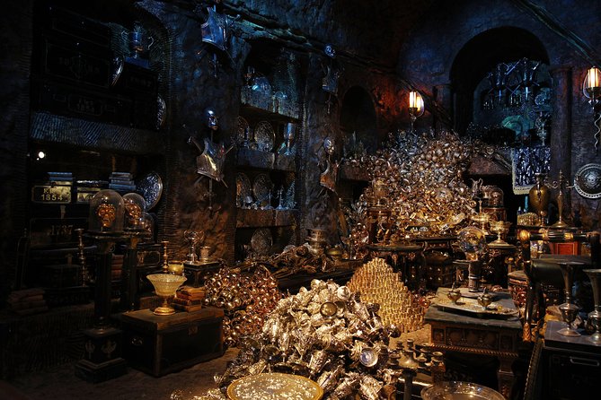 Warner Bros. Studio Tour with Transportation from London - Exploring the real sets: Great Hall, Dumbledore’s office, and movie magic