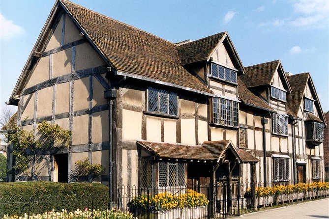 Warwick Castle, Oxford, Stratford-upon-Avon & Cotswolds Day trip - Oxford walking tour: Bridge of Sighs, Trinity, Ashmolean, Sheldonian