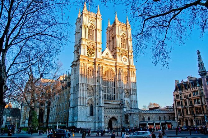 Westminster Guided Walking Tour with Abbey Entry - Westminster Abbey entry without ticket-line stress, then self-guided time inside