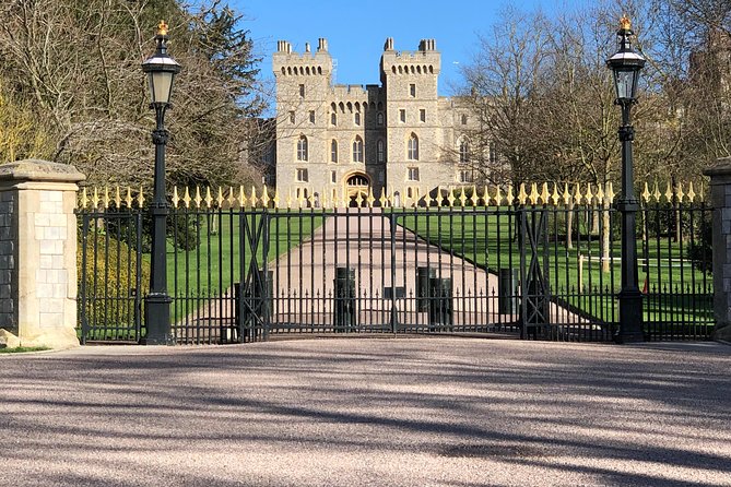 Windsor Castle and Stonehenge Private Car with Driver Guide - Who this tour suits best (and when you might choose differently)
