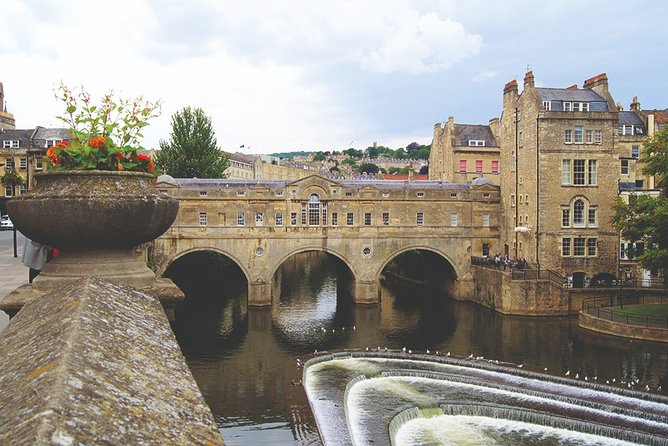 Windsor, Stonehenge and Bath Day Trip from London Spanish - Time management: how this tour balances three big icons